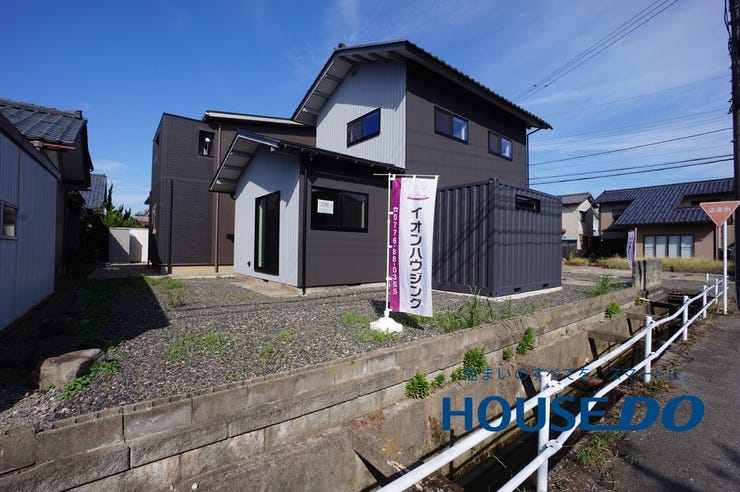 福井市つくし野３丁目の中古戸建 内観
