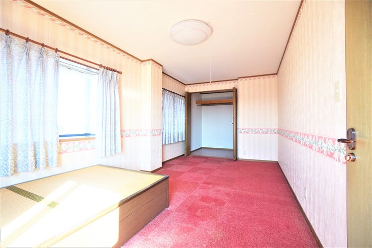 福井市上野本町１丁目の中古戸建 内観