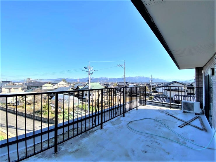 福井市上野本町１丁目の中古戸建 内観