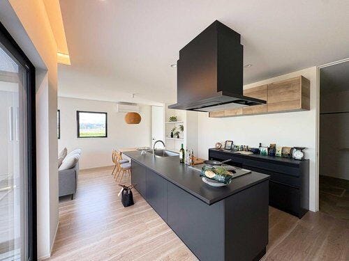 福井市栗森２丁目の新築戸建 内観