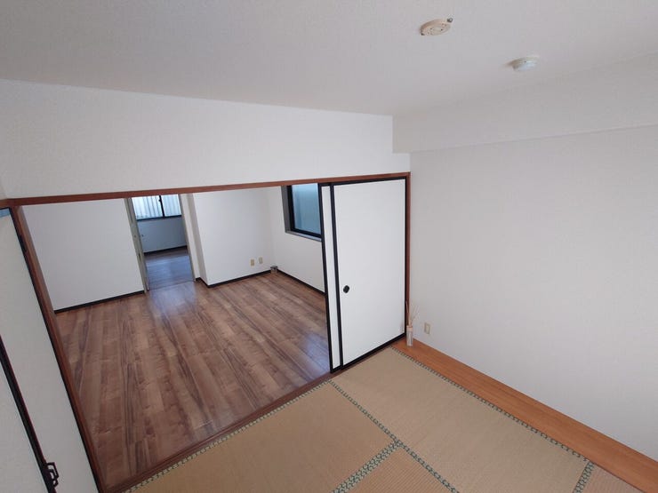 信開ベルシー城東 福井市城東２丁目の中古マンション 内観